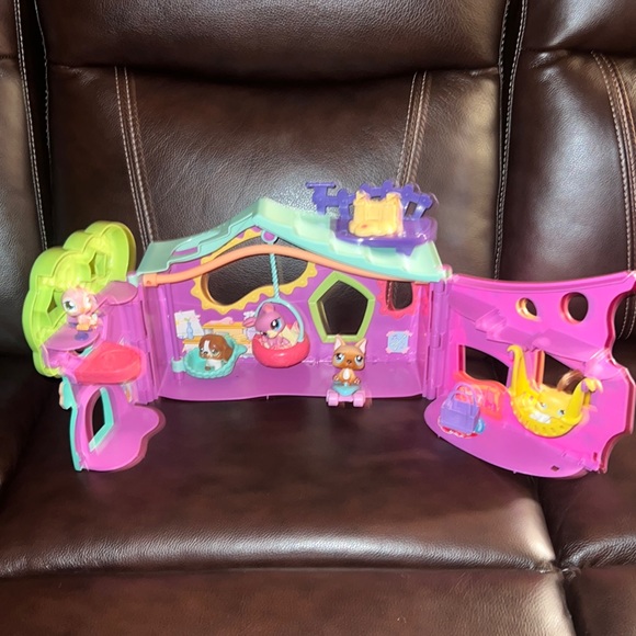 Littlest Pet Shop Toys Littlest Pet Shop Purple Treehouse Playset